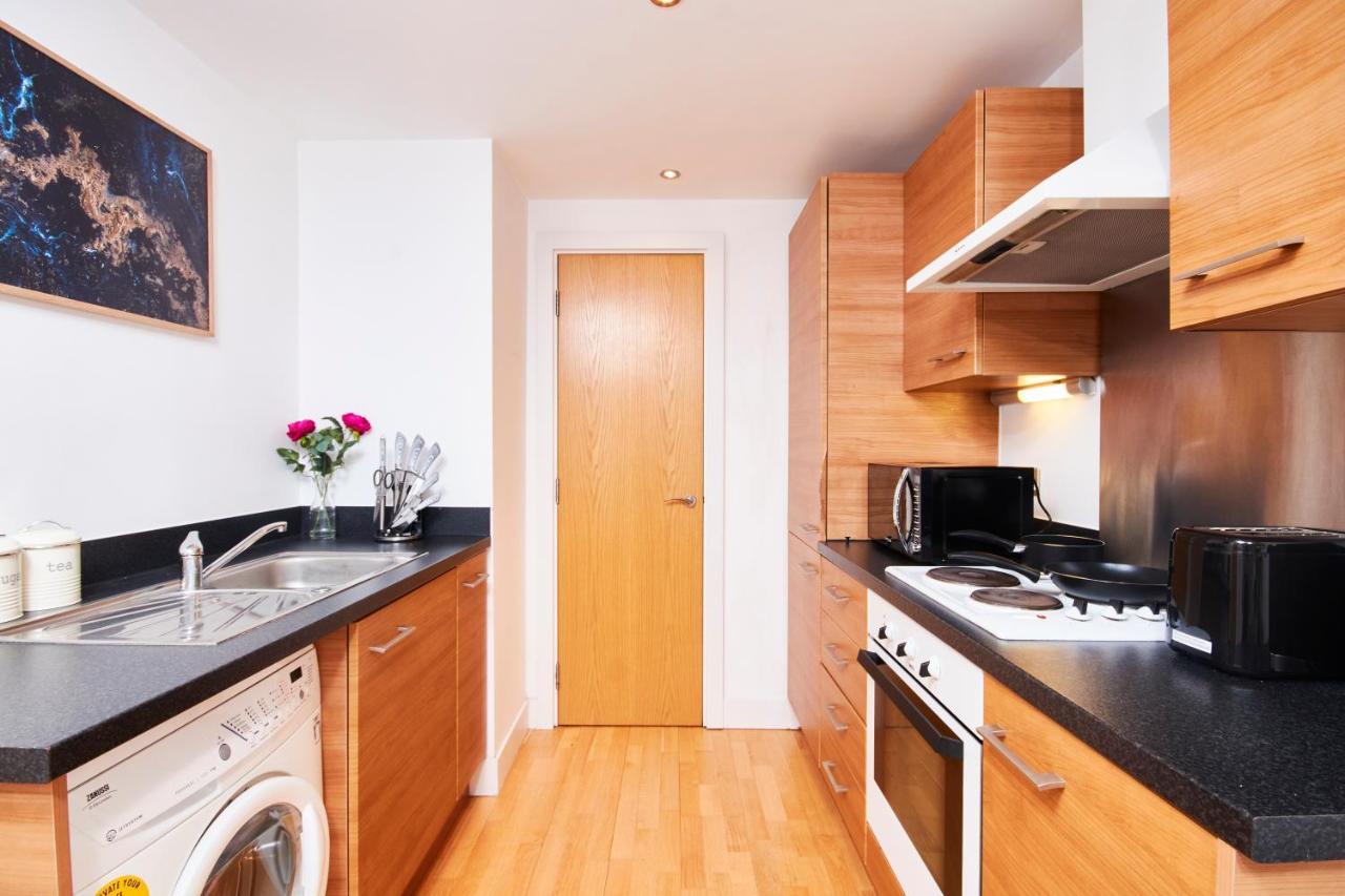 Apartamento Deluxe City Centre Apt Balcony View& Free Parking! Leeds  Exterior foto