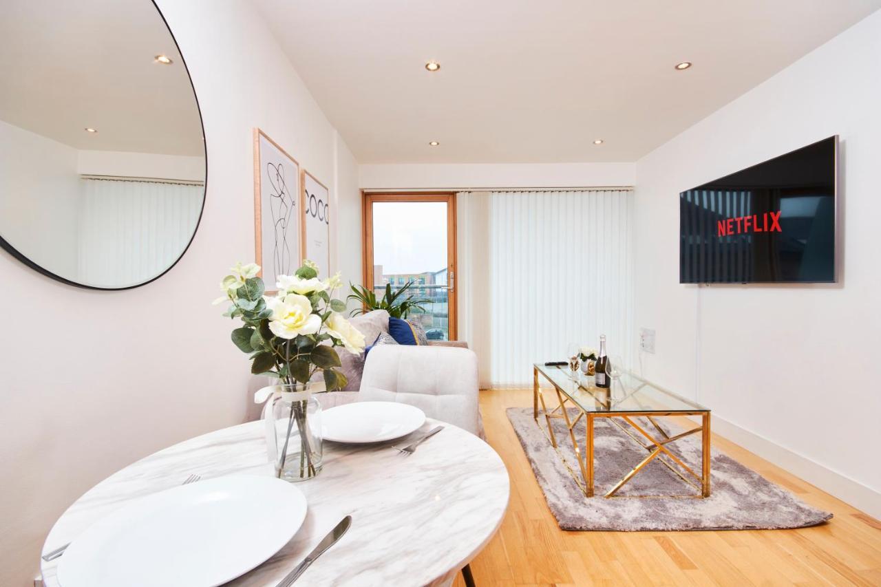 Apartamento Deluxe City Centre Apt Balcony View& Free Parking! Leeds  Exterior foto